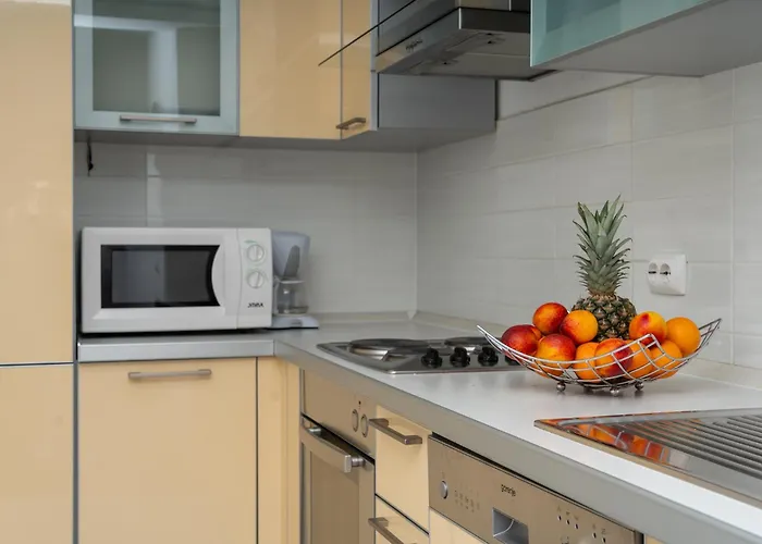 Beachfront Mlinarevic ماكارسكا